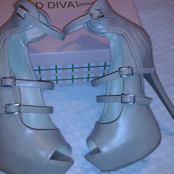 Wild Diva Stiletto Heels (Natural Color) - NWOT - Picture 2 of 7